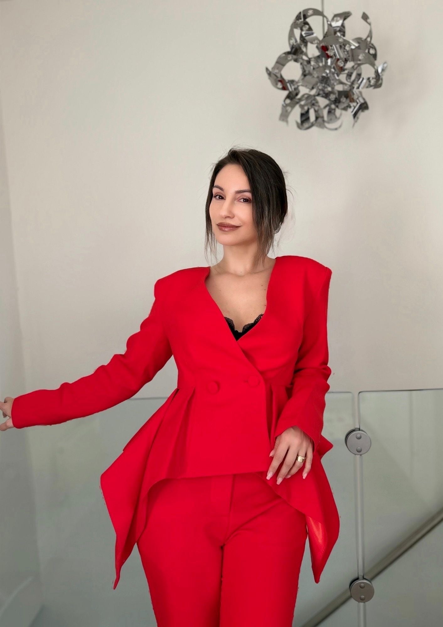 Maelia Set - Red Flare Elegance