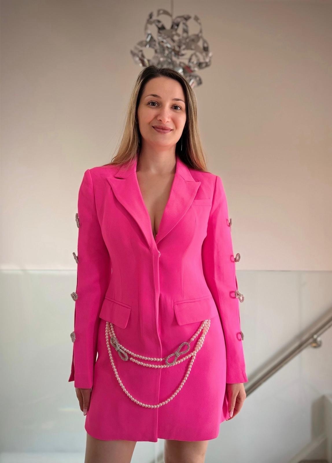 Elegant Pink Blazer Dress – Pearl Chain & Bow Detail