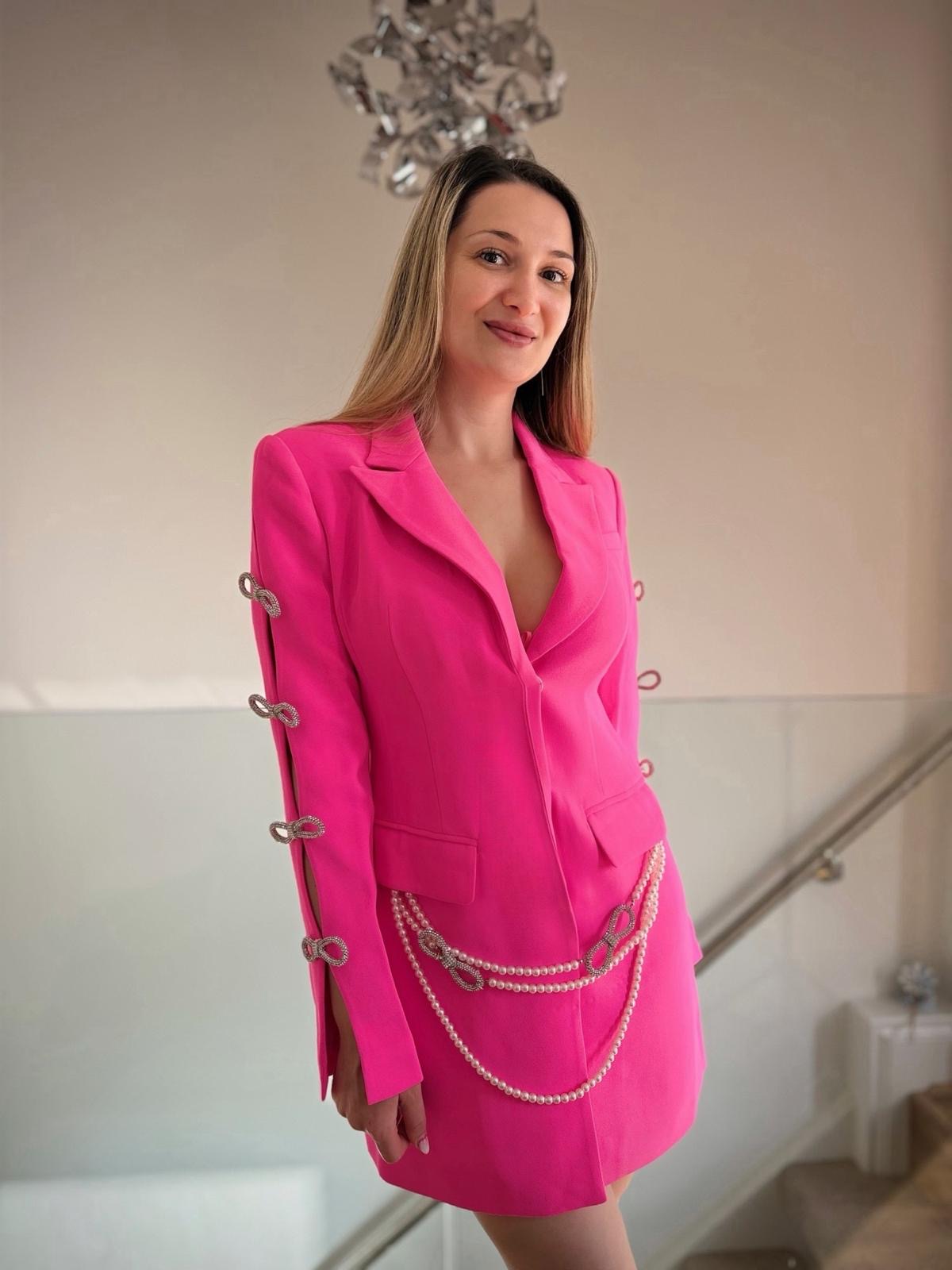 Elegant Pink Blazer Dress – Pearl Chain & Bow Detail